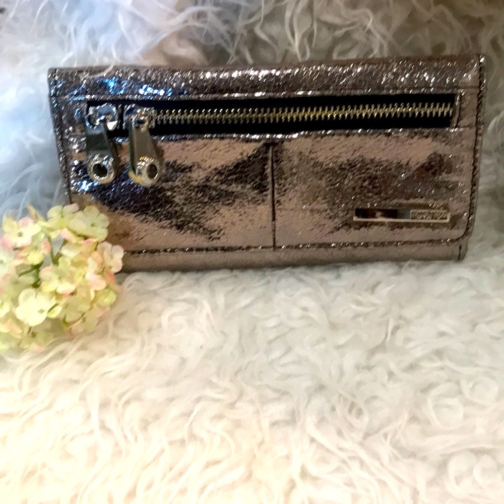 Kenneth Cole Wallet silver leather🌹🌹🌹